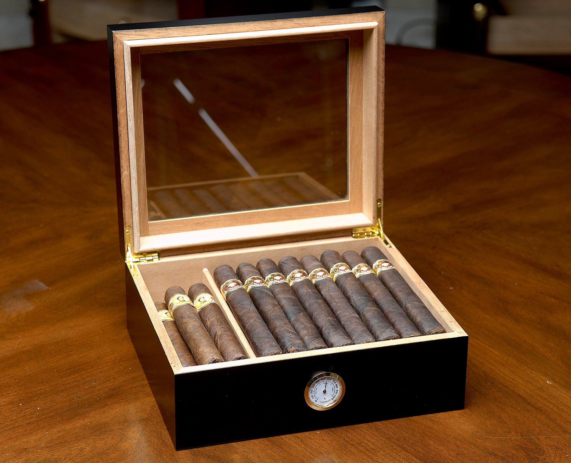 The Chalet Glass top humidor - Afterburner Cigar store