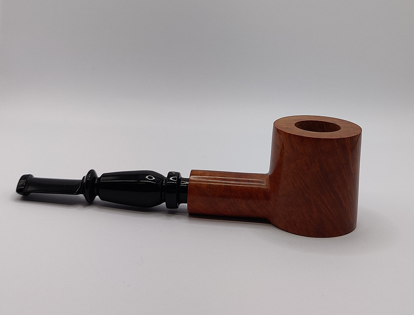 The elegant, tobacco pipe - Afterburner Cigar store