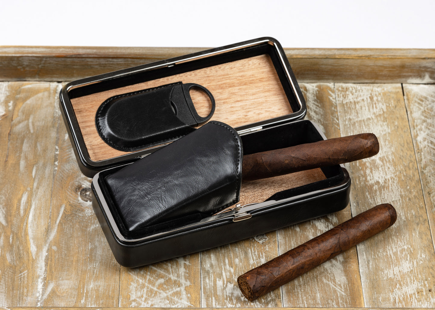 Folding Leather Cigar Case W/ Cutter.