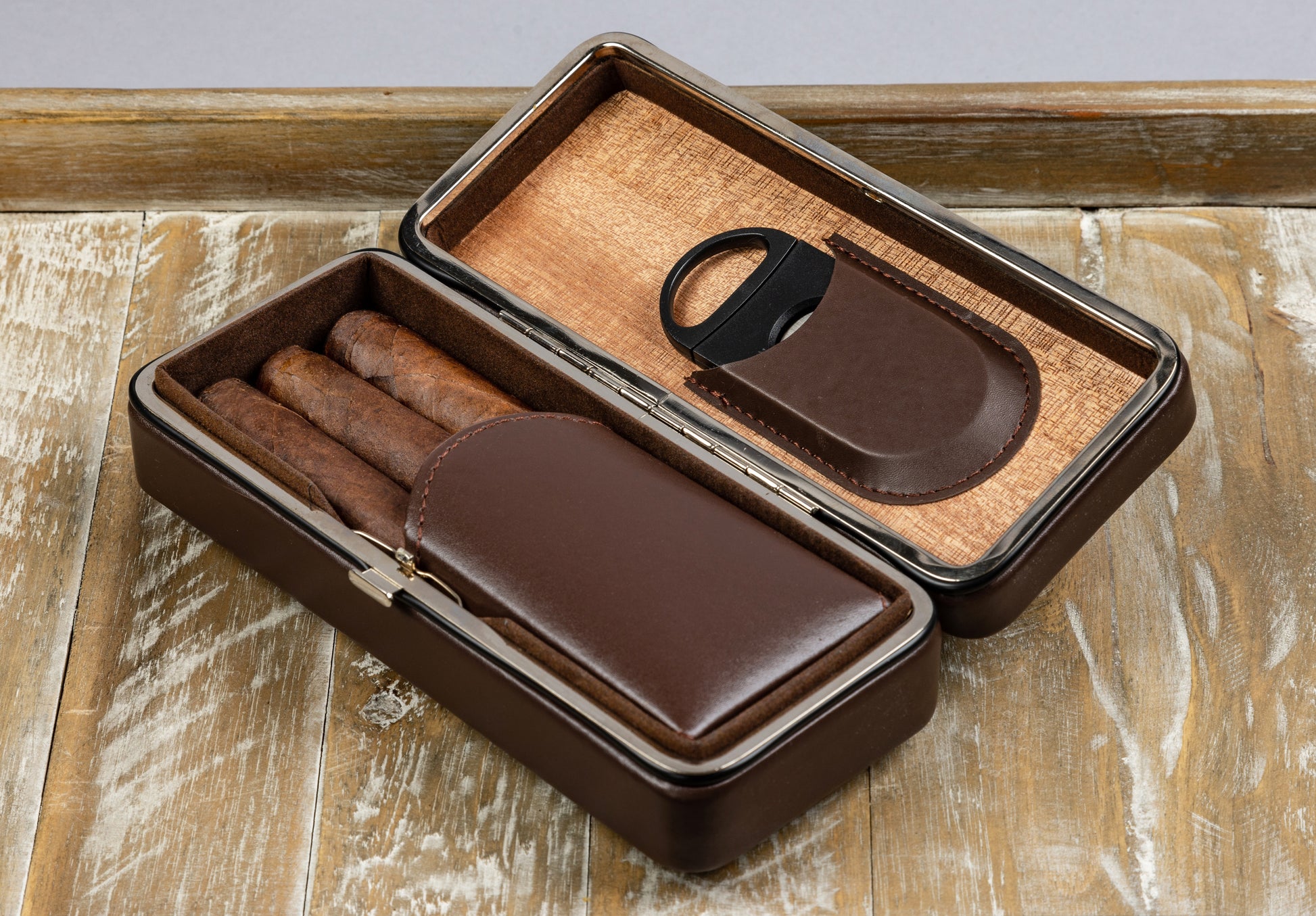 Folding Leather Cigar Case W/ Cutter.