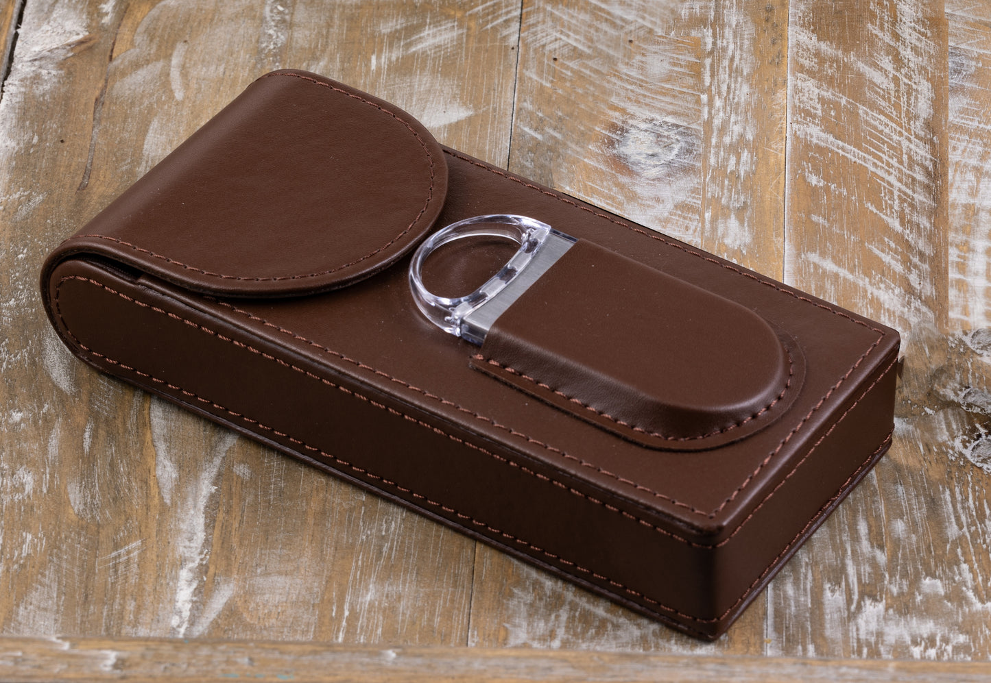 Magnetic Leather Cigar Case W/ Cutter.